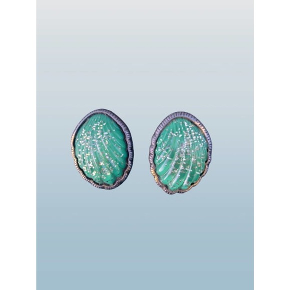 Green Molded Lucite Confetti Earrings - Picture 2 of 8